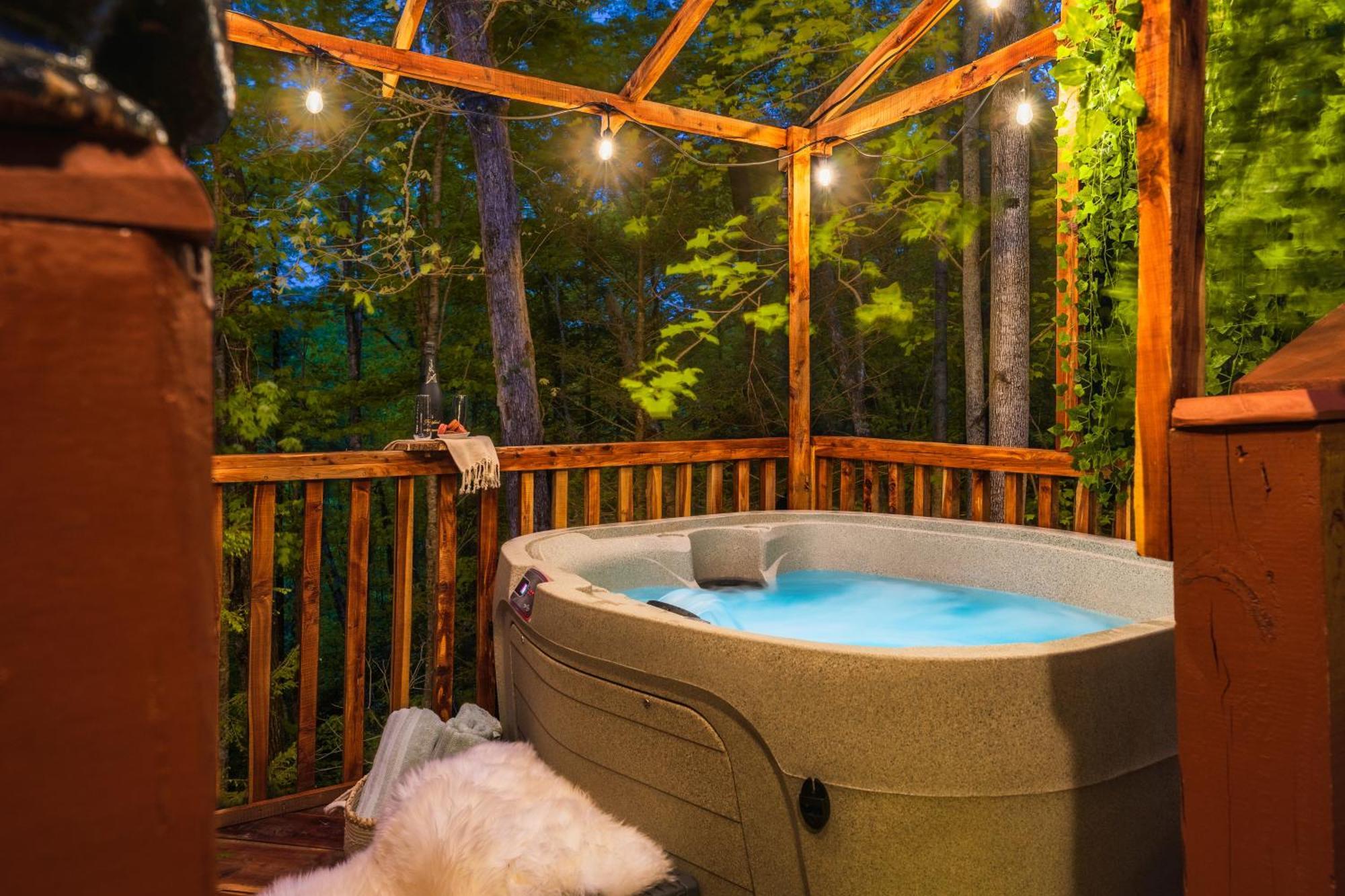 Cabin In A Gated Resort With Seasonal Resort Pool 비둘기 포지 외부 사진